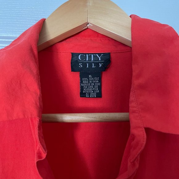 COPY - City Silk -100% silk -   button down blouse - size XL - Picture 2 of 5